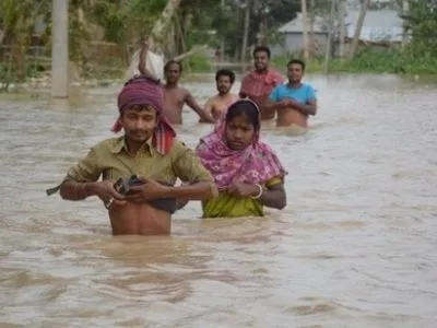 В Индии прошел мощный шторм, более 80 тыс. человек эвакуированы