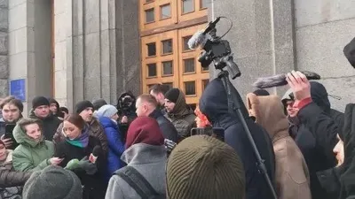 В Харькове без тепла более 60 домов, люди вышли на митинг