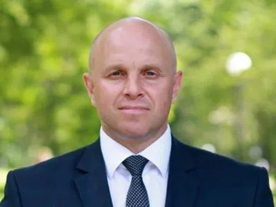 Пограбованим в Києві депутатом виявився партієць "Народного Фронту"