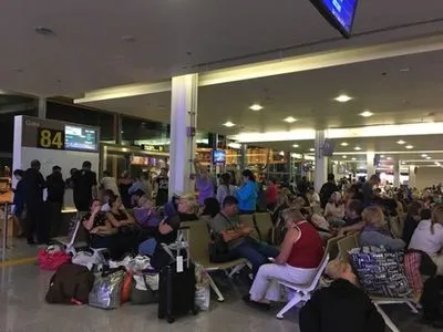 Около 300 украинцев застряли в аэропорту Таиланда
