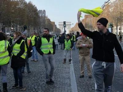 Протесты во Франции: число пострадавших превысило 400 человек