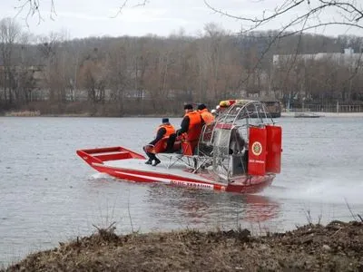 Рятувальники в Києві тренуватимуться евакуйовувати людей у разі підтоплення