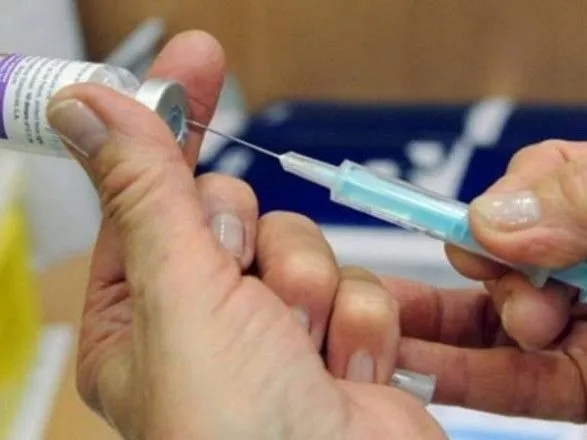 Суд разрешил выемку документов, по которым "Укрвакцина" завезла лекарства дипгрузом
