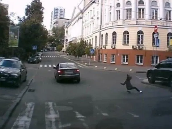 В Киеве будут судить водителя за бегство после наезда на ребенка