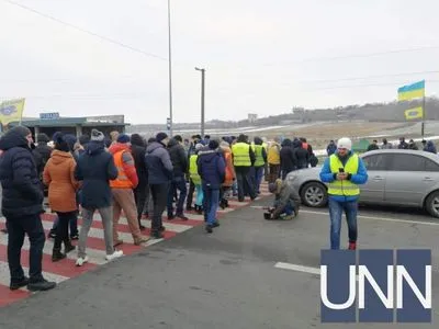 "Евробляхеры" перекрыли трассу "Киев – Чоп"