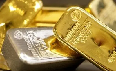 В Украине хотят продлить запрет на экспорт серебра и золота