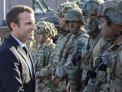 Франция развернет дополнительные войска на острове Реюньон
