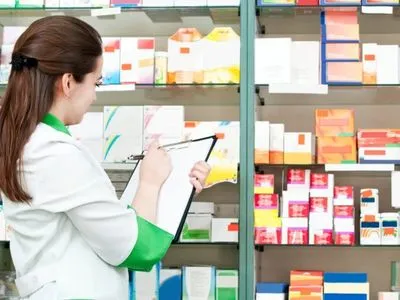 Нардеп звинуватила “аптечних” монополістів у високих цінах на ліки