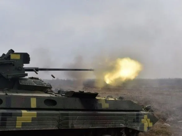 Боевики обстреляли из БМП позиции украинских военных