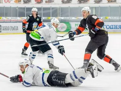 Хокеїсти "Кременчука" завоювали сьому поспіль звитягу в УХЛ