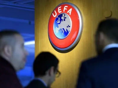 УЕФА заявил, что информирует WADA и ФИФА о всех случаях с допингом