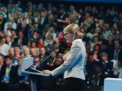 Тимошенко: финансирование образования - это инвестиции в человеческий капитал и гарантии национальной безопасности