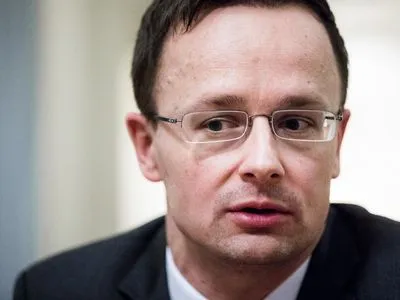 Глава МИД Венгрии: выдача наших паспортов в Украине является законной
