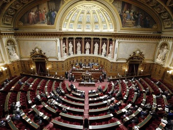 Співробітника канцелярії Сенату Франції запідозрили в шпигунстві на користь КНДР