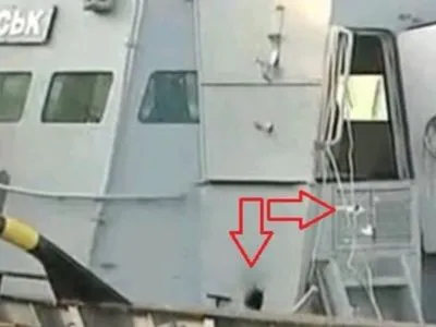 В ВМС обнародовали фото обстрелянных украинских катеров
