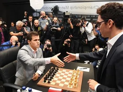 Магнус Карлсен захистив звання чемпіона світу з шахів