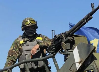 Порошенко подписал закон о военном положении