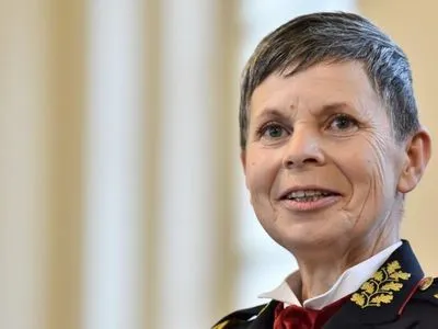 Жінка вперше очолила армію країни НАТО