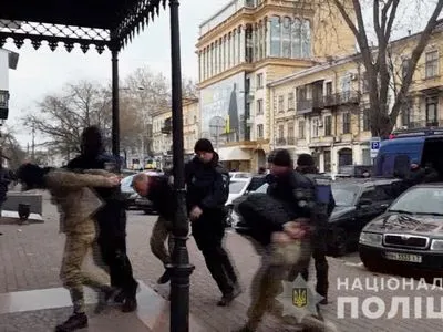 В Одессе два десятка "титушек" напали на противников застройки