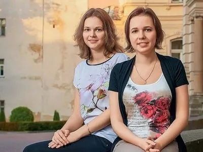 Сестры-украинки попали в топ-10 лучших шахматисток мира