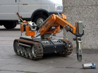 Українці допомогли у створенні напівавтономного робота-сапера для пошуку мін