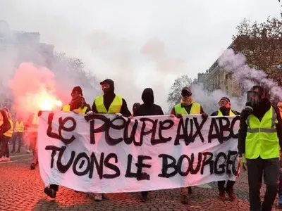Протесты во Франции: количество задержанных и пострадавших растет