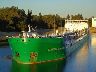 Суд отказался снимать арест с российского танкера в Херсоне
