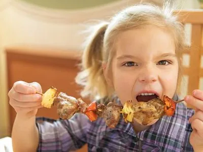 Советы доктора Комаровского: какой курятиной кормить детей