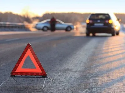 В Донецкой области водитель сбил трех школьников