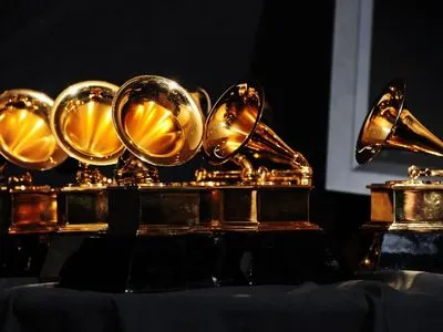 Американская академия звукозаписи назовет номинантов на Grammy