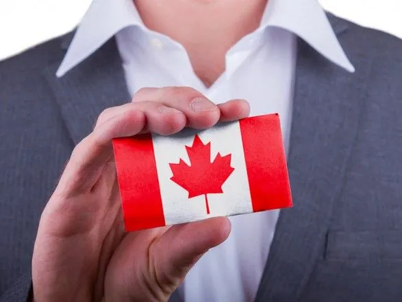Канада стала чаще отказывать в предоставлении виз украинцам