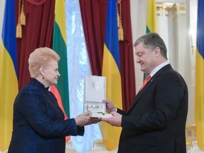 Порошенко награжден литовским орденом Витовта Великого