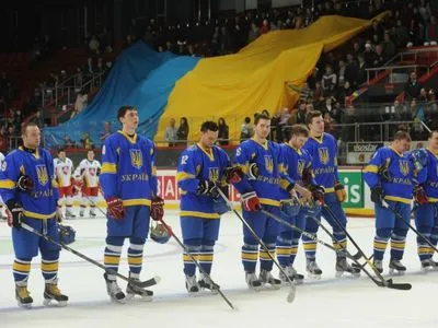 Двадцать два хоккеиста молодежной сборной отправились в Польшу на ЧМ