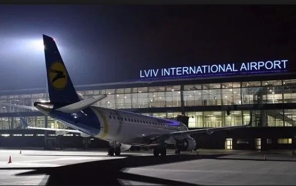 tri-sotni-lyudey-evakuyuvali-iz-aeroportu-lviv