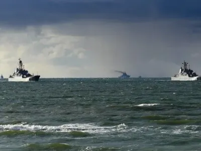 Секретное оружие НАТО и холера: в ЕС собрали российские мифы об Азовском море
