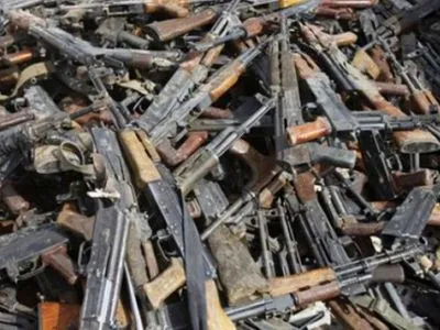 В Україні близько 3 млн одиниць нелегальної нарізної зброї - Луценко