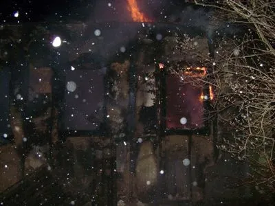 При пожаре в Полтавской области погибли три человека