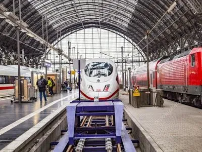 У Німеччині через страйк зупинилися потяги