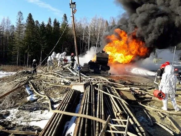 Пожар нефтепродуктов во Львовской области потушили