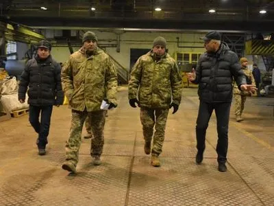 ЗСУ очікують на нові системи озброєння та військову техніку - Муженко