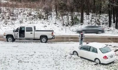 Трое людей погибли из-за снежной бури в США