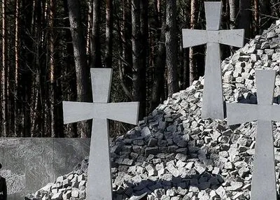 Руководитель заповедника "Быковнянские могилы" подозревается в миллионных убытках