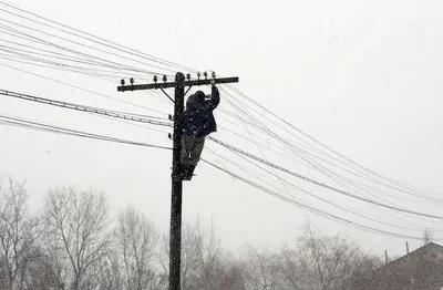 Негода знеструмила 16 населених пунктів Житомирської області