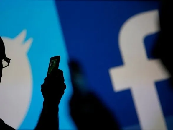 Спецслужбы РФ пытались через Facebook и Twitter повлиять на выборы в Украине