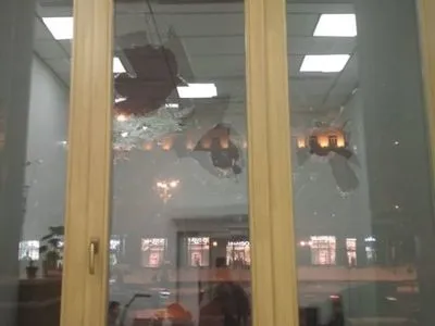 В мерії Києва розбили вікна