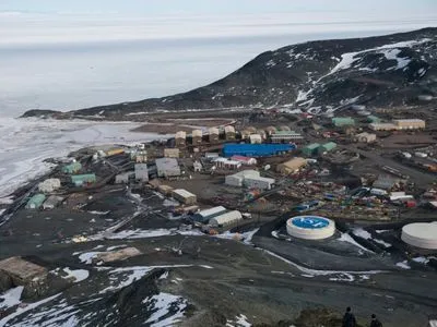 Два человека погибли на самой большой исследовательской станции в Антарктике