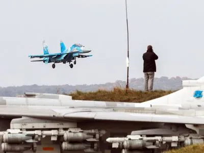 Під час планових польотів розбився літак Су-27, пілот загинув