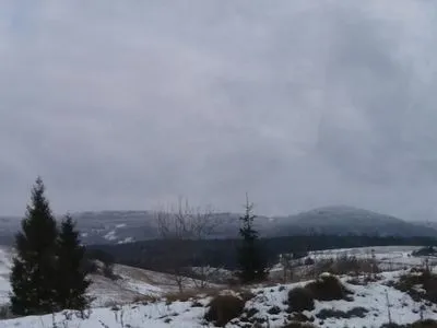 Популярный украинский курорт засыпало снегом