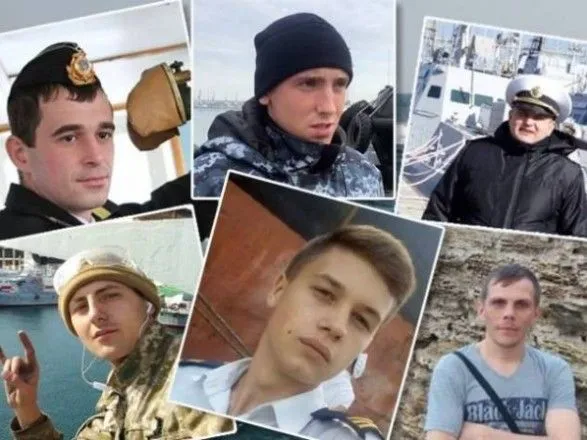 Десятки активистов вышли на Майдан поддержать украинских моряков