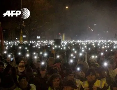 Проти учасників протесту в Угорщині застосували сльозогінний газ